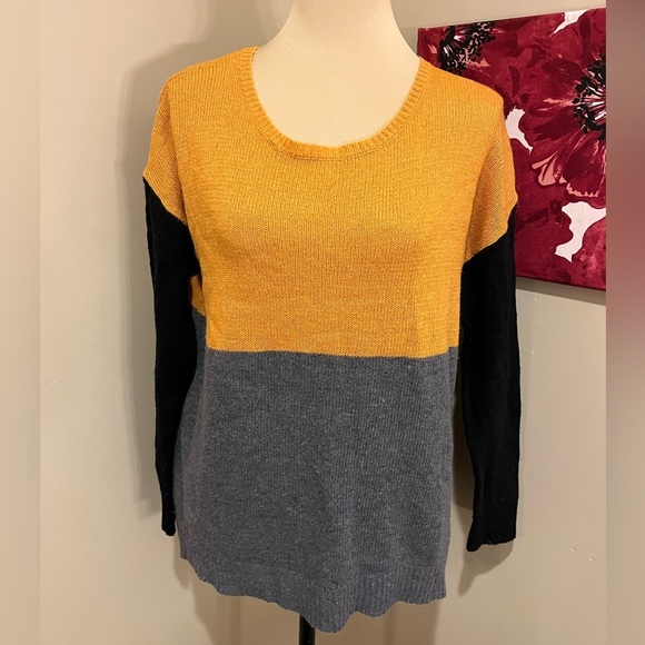 Joie Cashmere Colorblock Astaine Sweater in Black, grey & Mustard, Size Medium - Picture 1 of 7